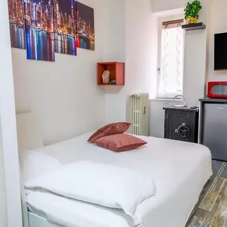 The Nomad's Nest - Near Station And Corso Buenos Aires Hébergement de vacances