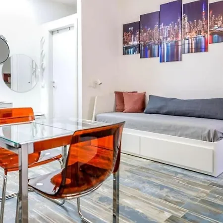 The Nomad's Nest - Near Station And Corso Buenos Aires Hébergement de vacances
